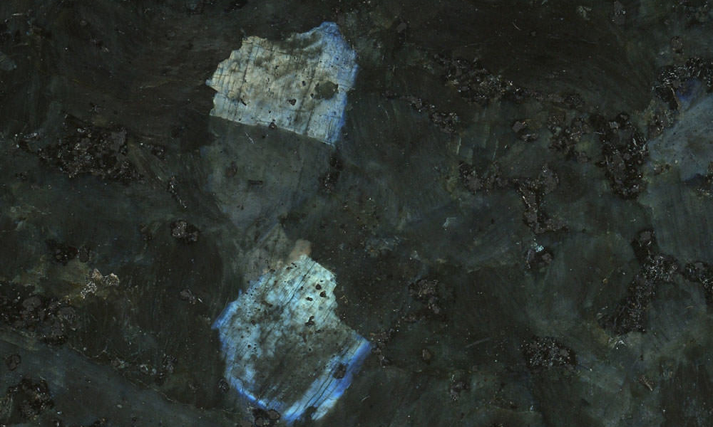 Emarald-Pearl-Polished